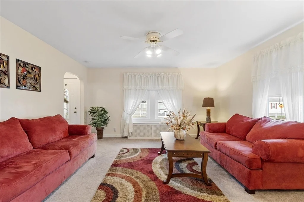 Photo of 210 7th Avenue