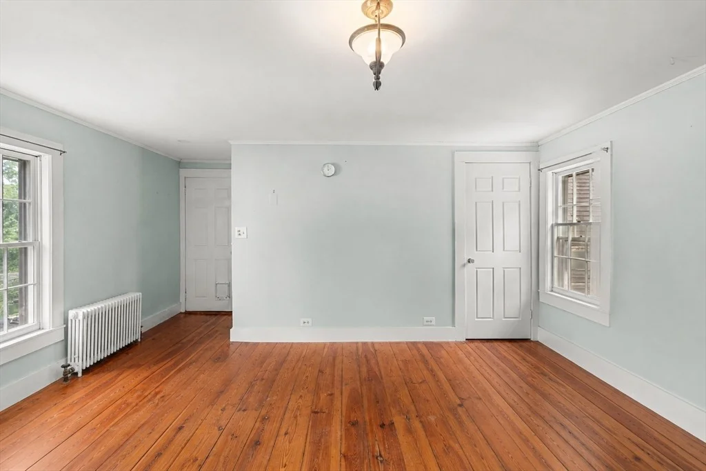 Photo of 217 Main St