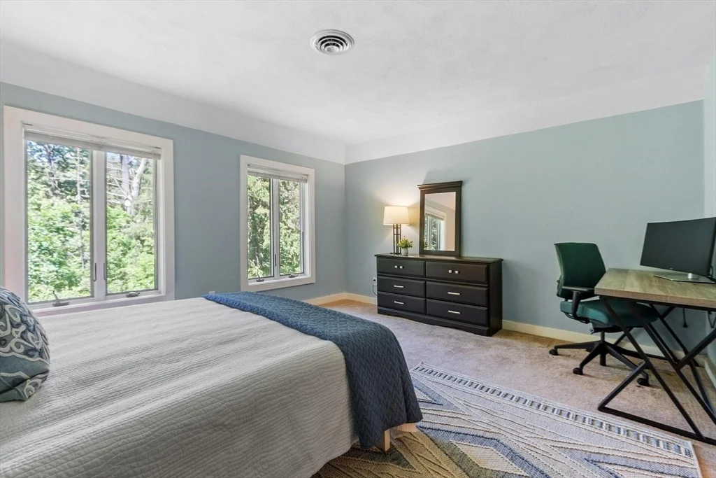 Photo of 78 Carroll Dr
