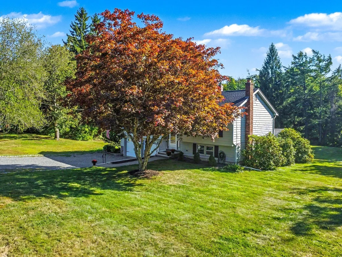 Photo of 49 Meadowview Rd