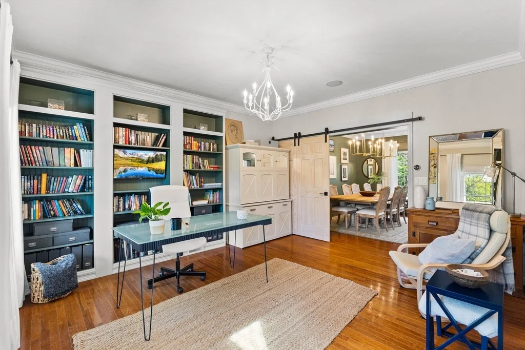Photo of 353 Finch Rd
