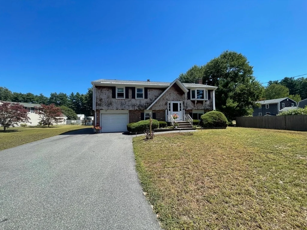 Photo of 147 Colonial Drive