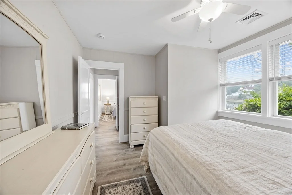 Photo of 24 Cove St
