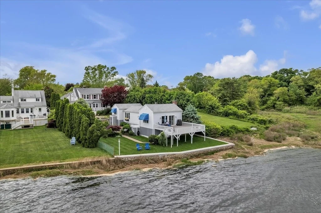 Photo of 376 Parkside Dr
