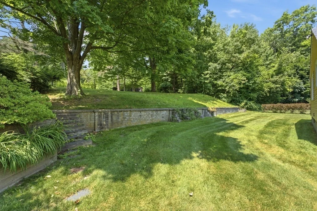 Photo of 23 Old Orchard Road