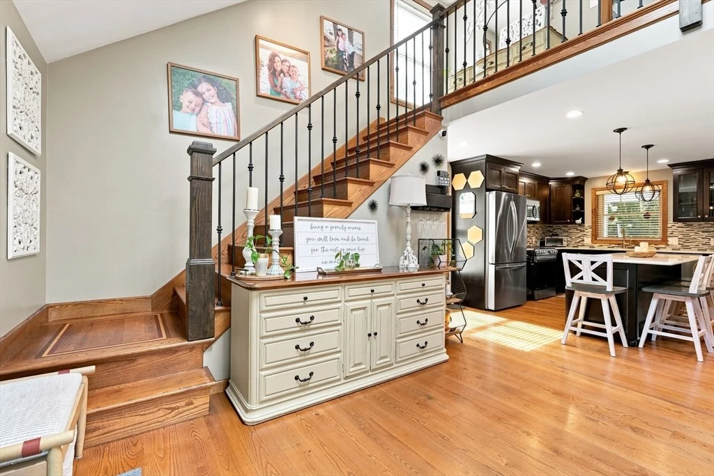 Photo of 51 Barton Ave