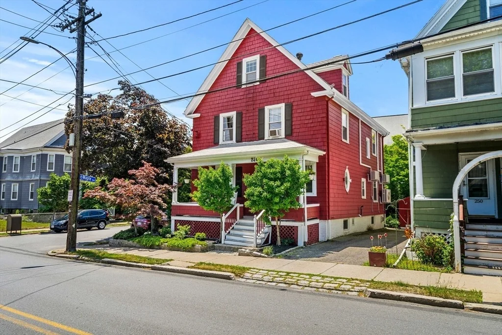 Photo of 246 Burrill Street