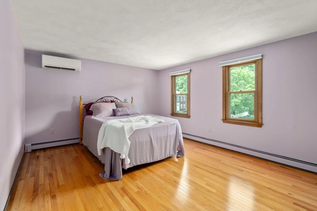 Photo of 6 Crockett Cir