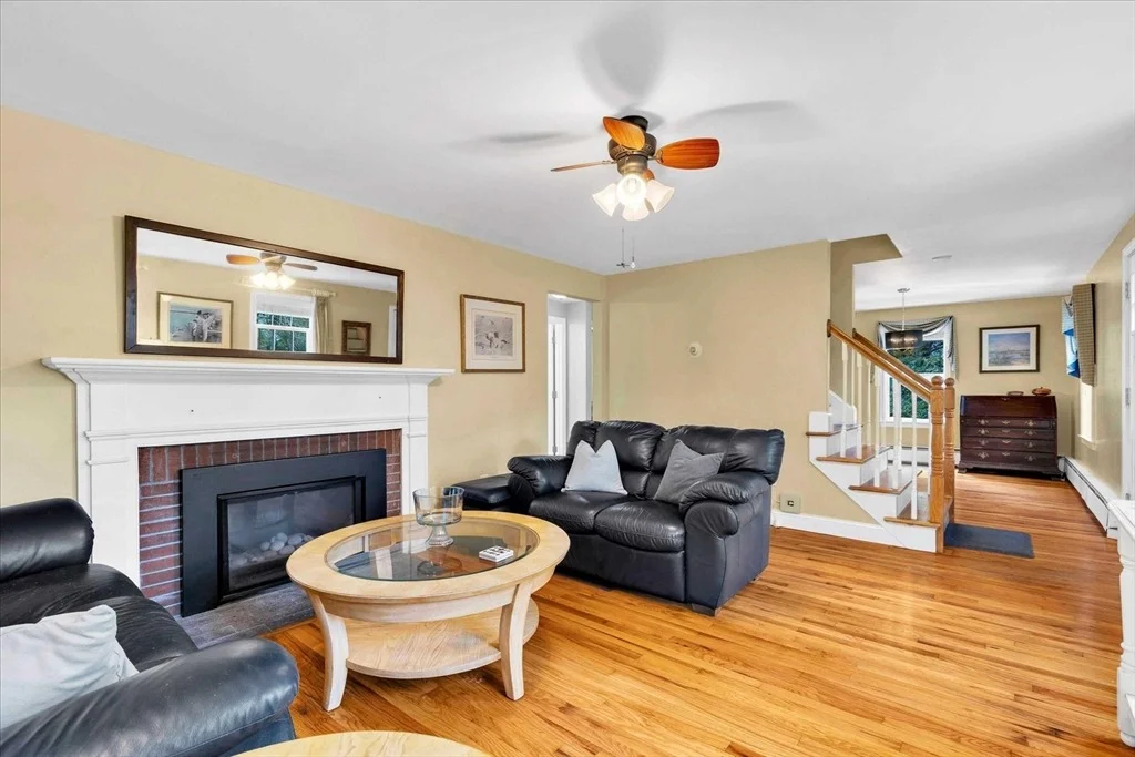 Photo of 15 Melissa Ave