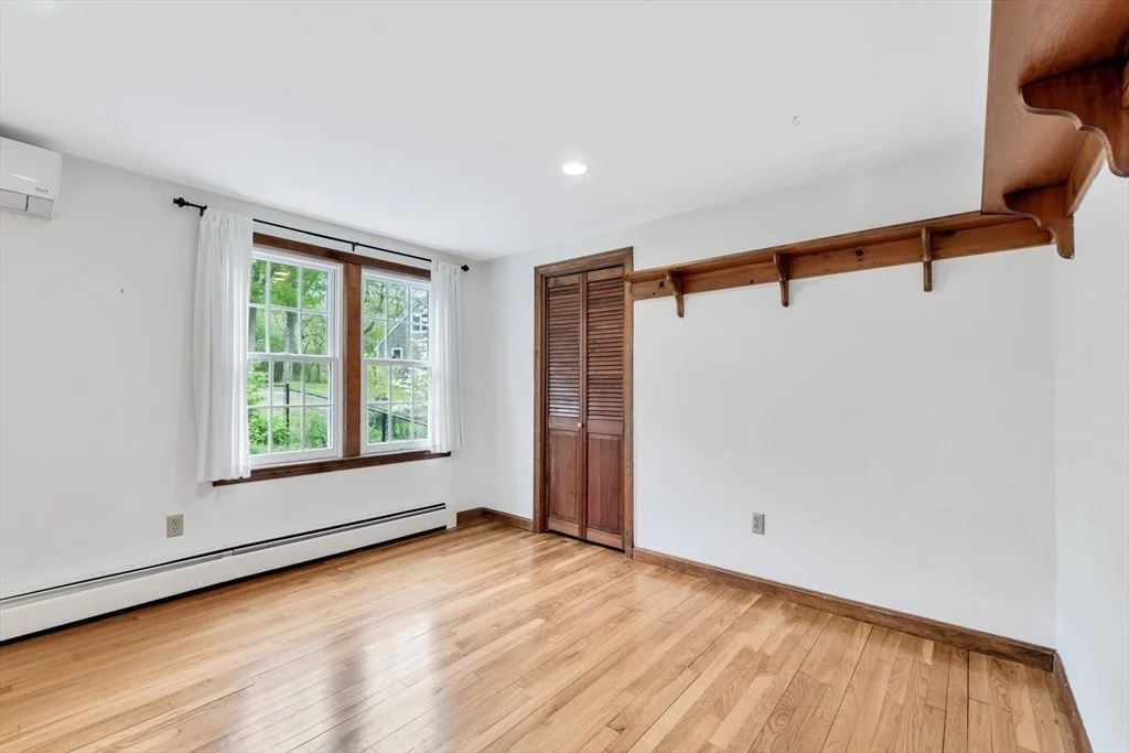 Photo of 12 Maple Lane