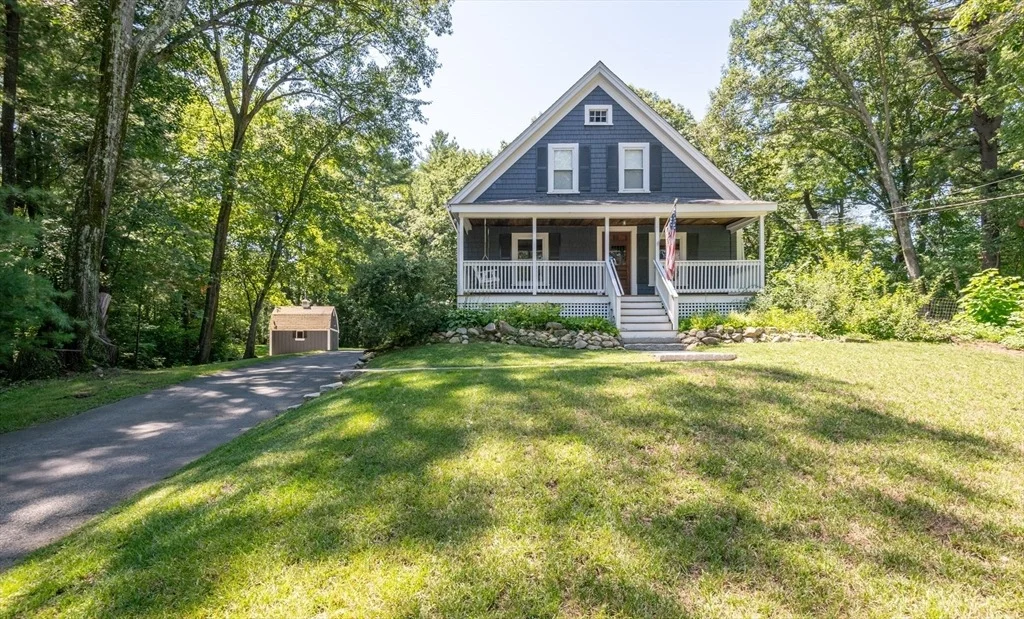 Photo of 34 Lowell Road