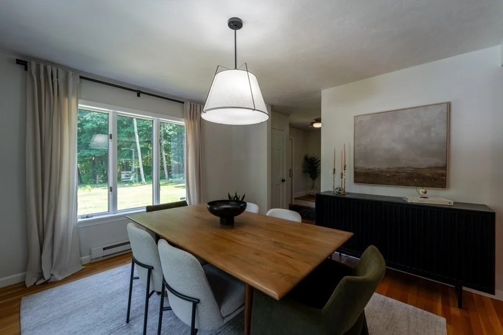 Photo of 140 Sutton Rd