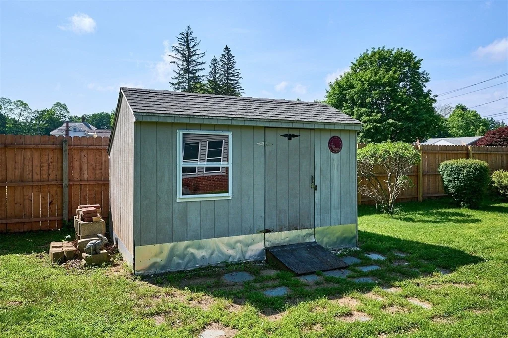 Photo of 14 Sheldon Ave