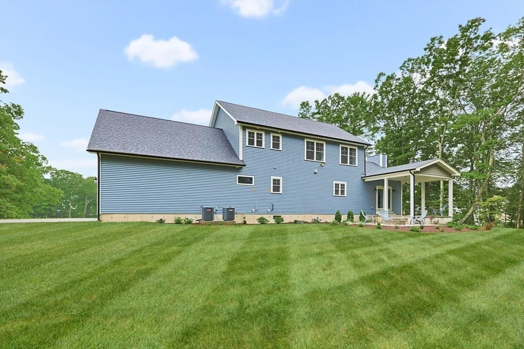 Photo of 16 Ledge Hill Ln