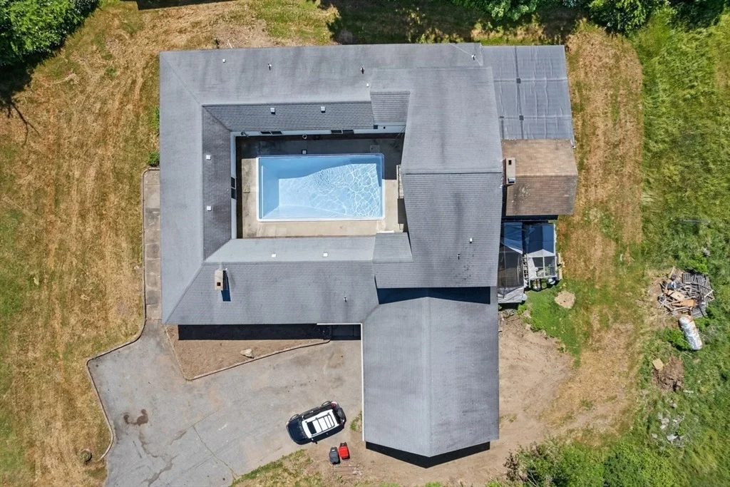 Photo of 186 Eight Lots Road