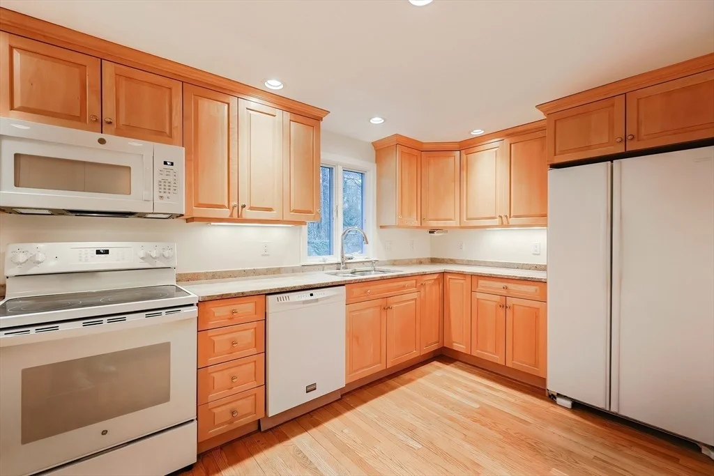 Photo of 35 Windemere Rd