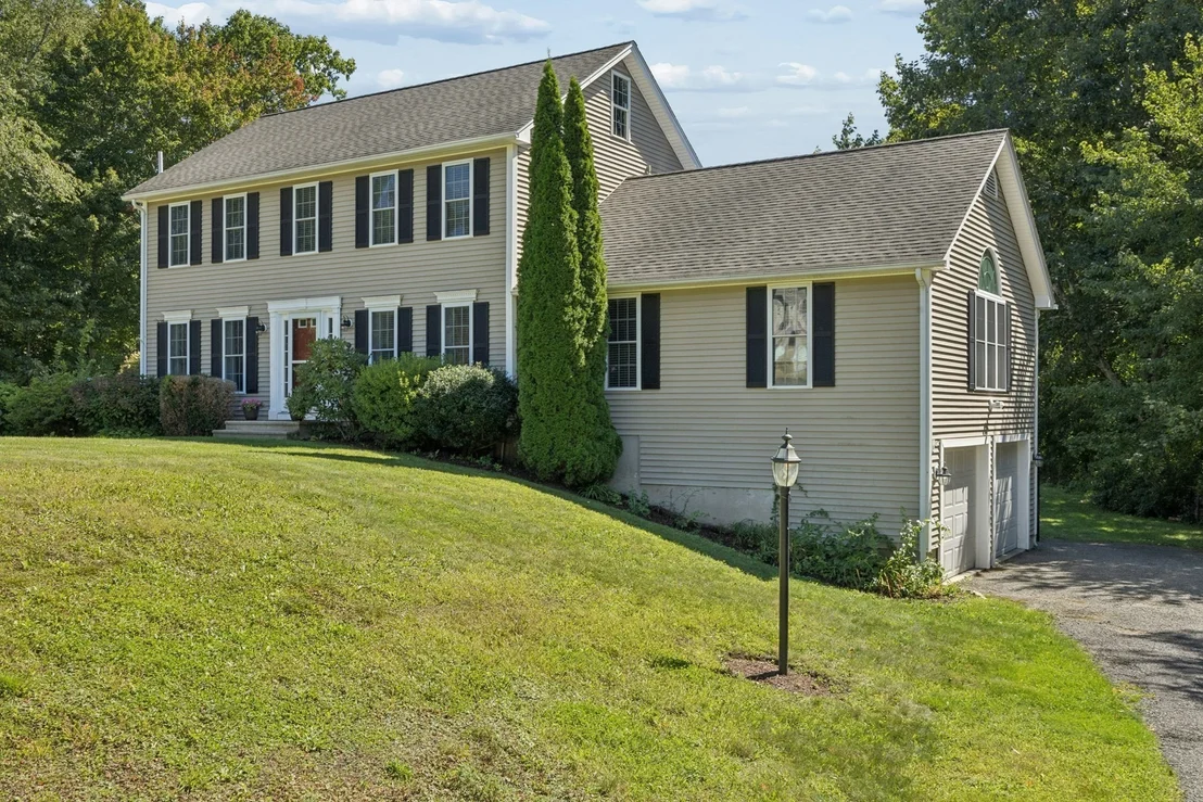 Photo of 9 Cameron Dr