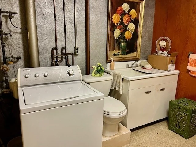 Photo of 566 Mckinstry Ave