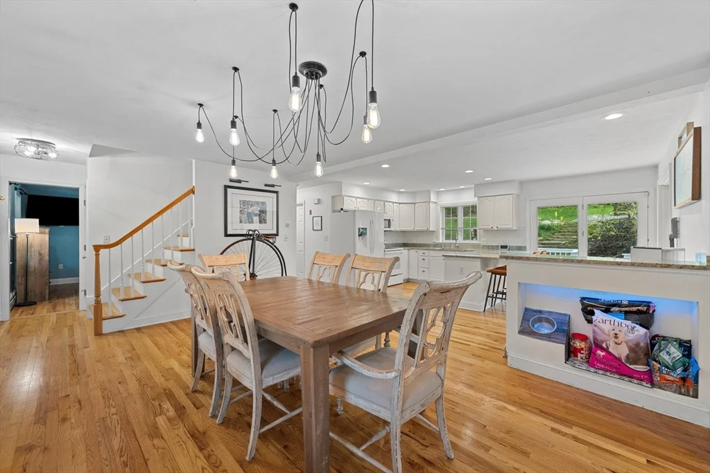 Photo of 13 Thompson Pond Rd