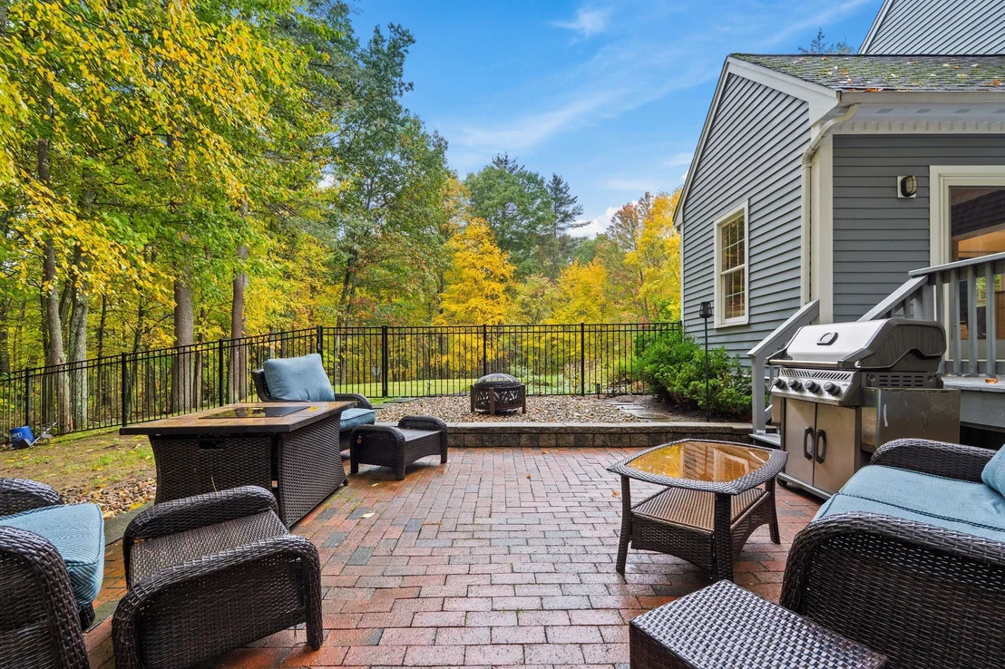 Photo of 525 Old Harvard Road