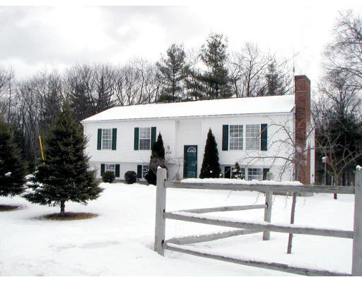 Photo of 406 Rumonoski Drive