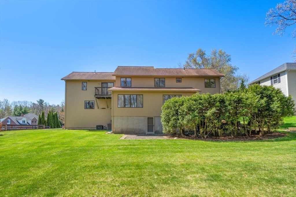 Photo of 26 Whisper Dr