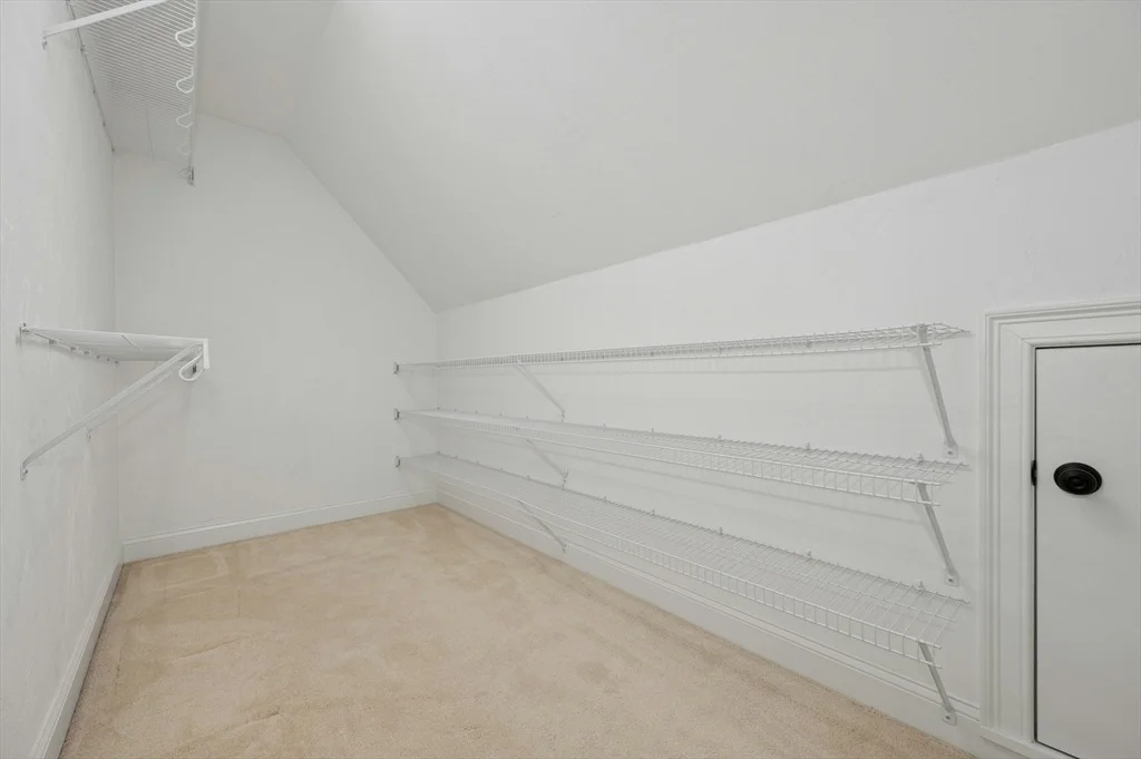 Photo of 171 Whitins Rd