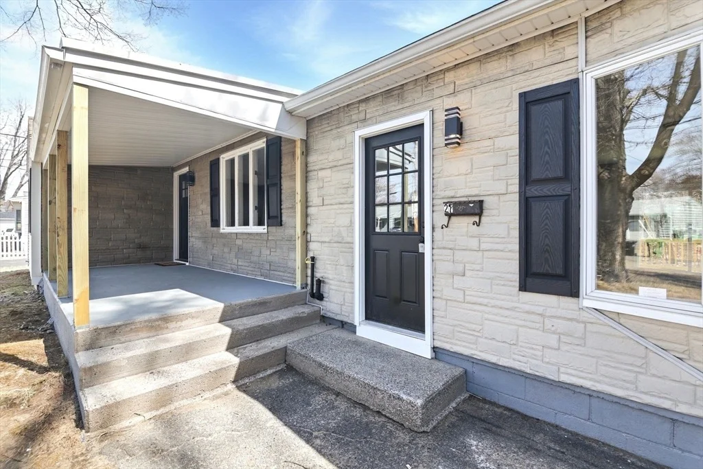 Photo of 27 Janine St