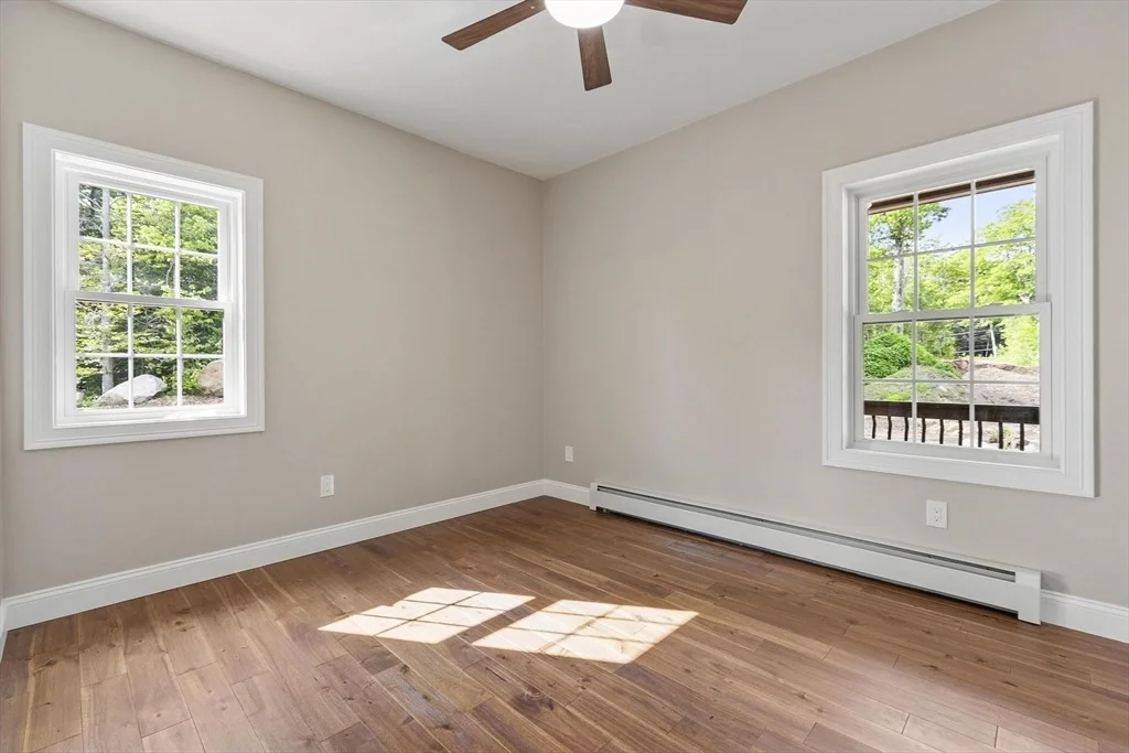 Photo of 275 State Rd