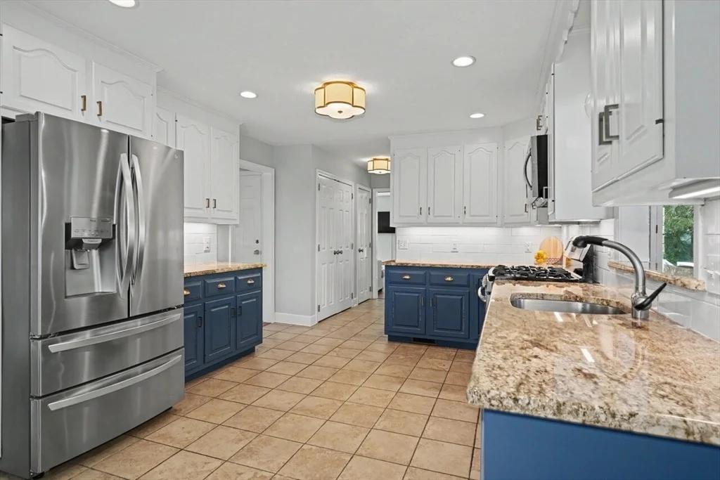 Photo of 215 Rolling Meadow Dr
