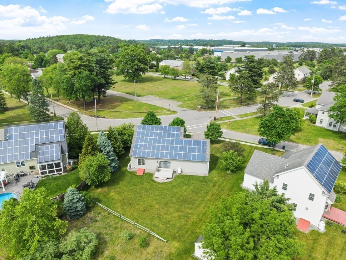 Photo of 2 Adams Cir (Devens)