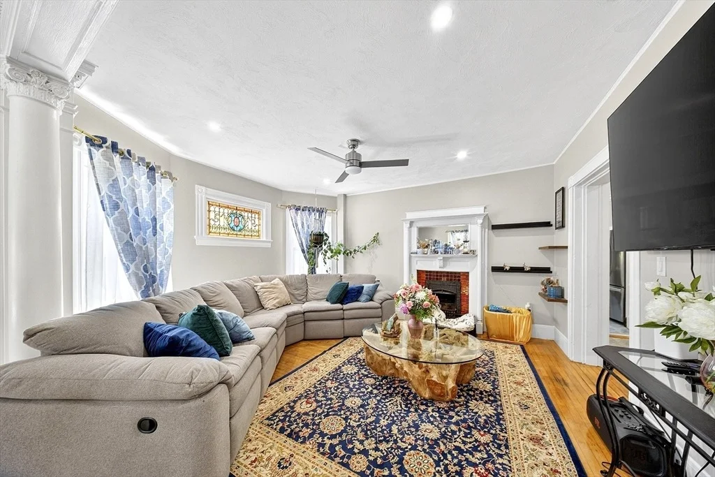 Photo of 710 High St