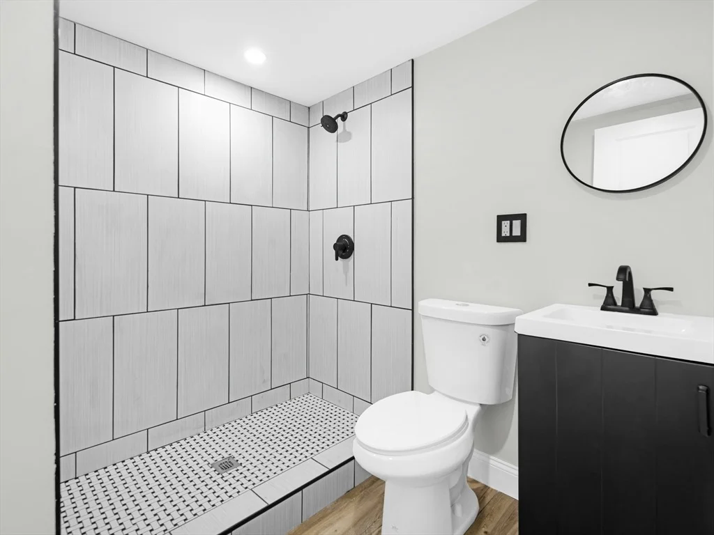 Photo of 41 Flora Rd