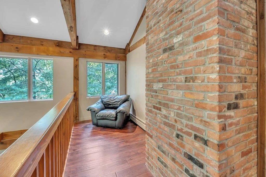 Photo of 8 Brookside Rd