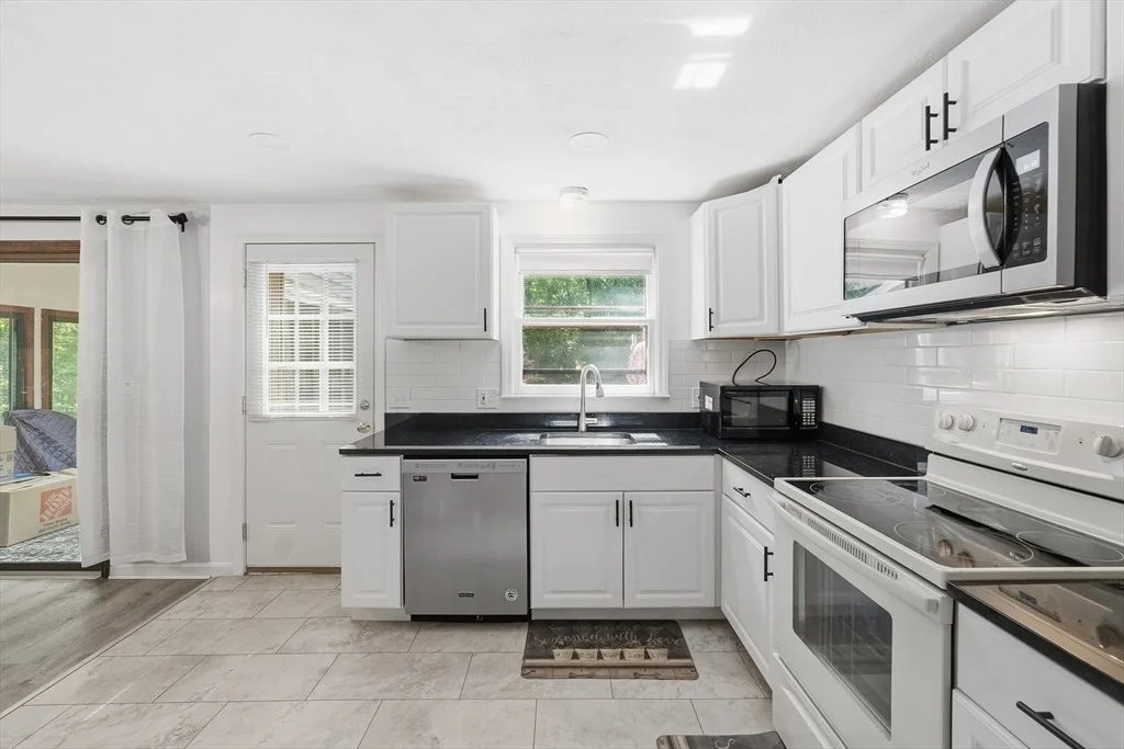 Photo of 64 Marshall St