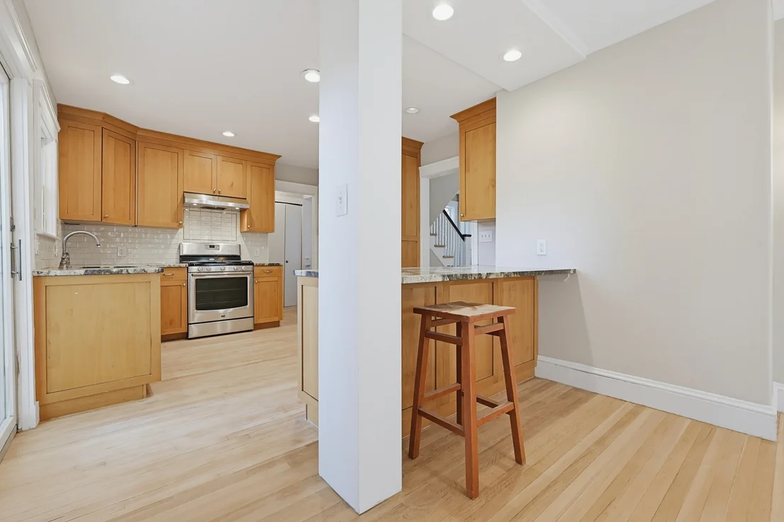 Photo of 76 Brantwood Rd