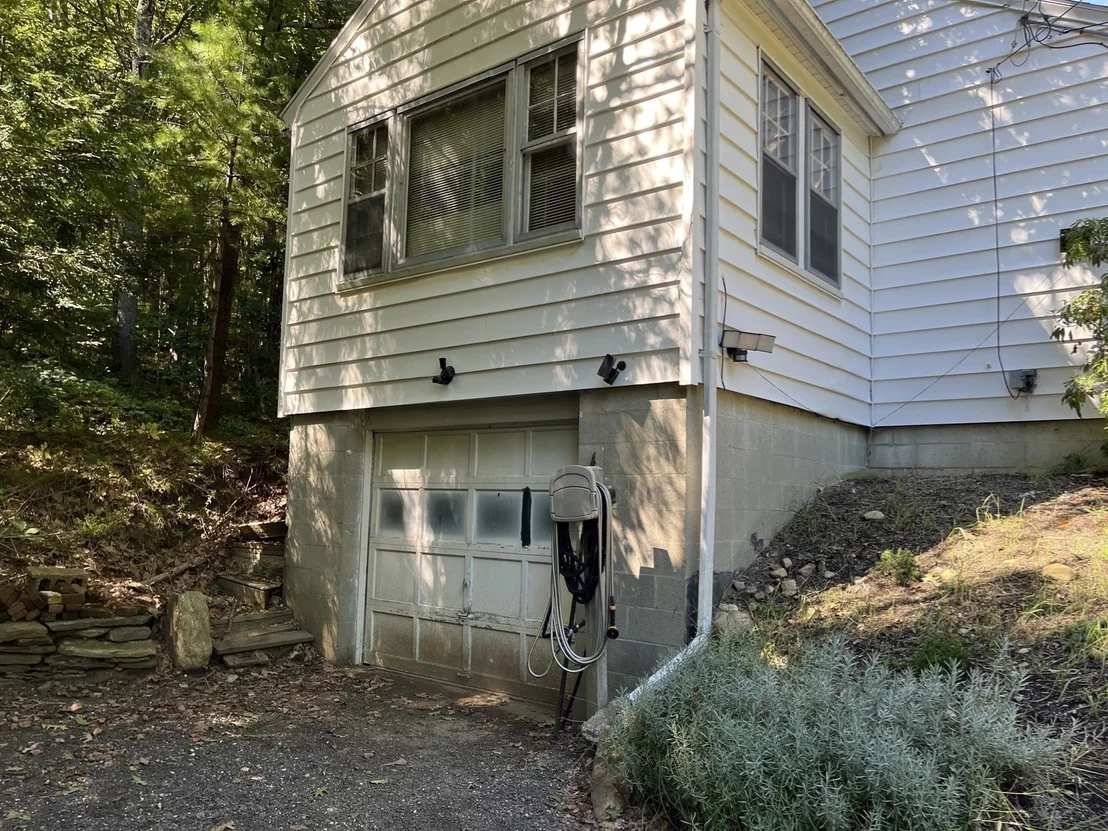 Photo of 390 Worcester Rd