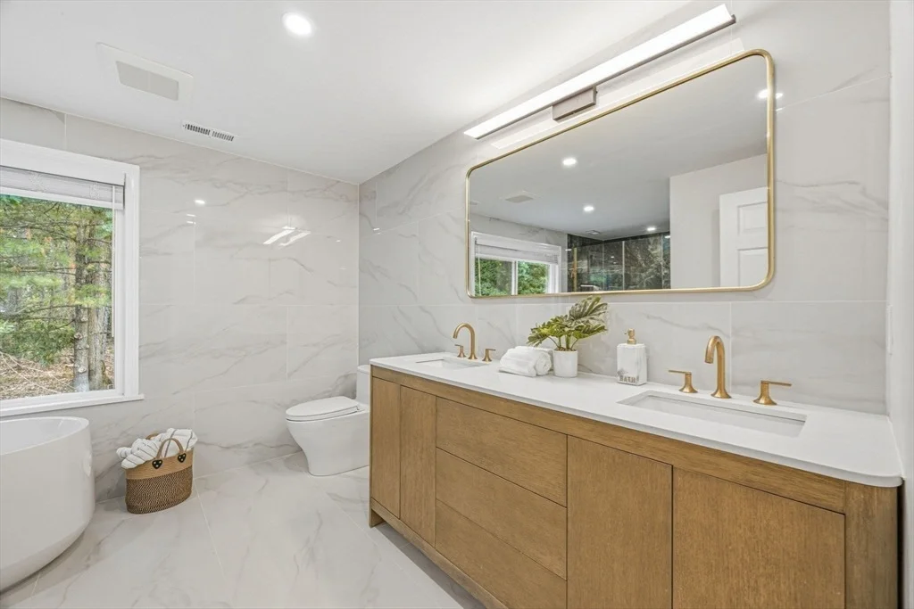 Photo of 106 Colonial Drive