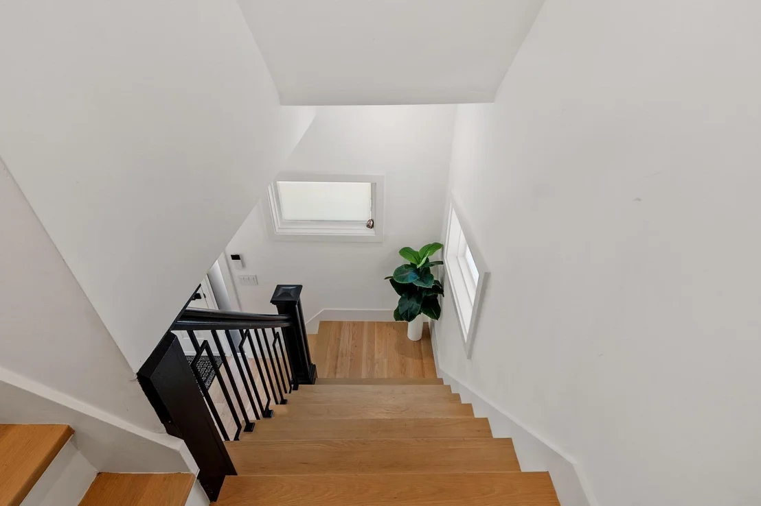 Photo of 32 Coolidge Ave