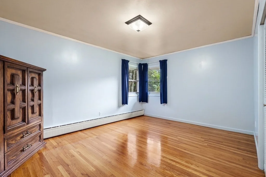 Photo of 11 Highland Cir
