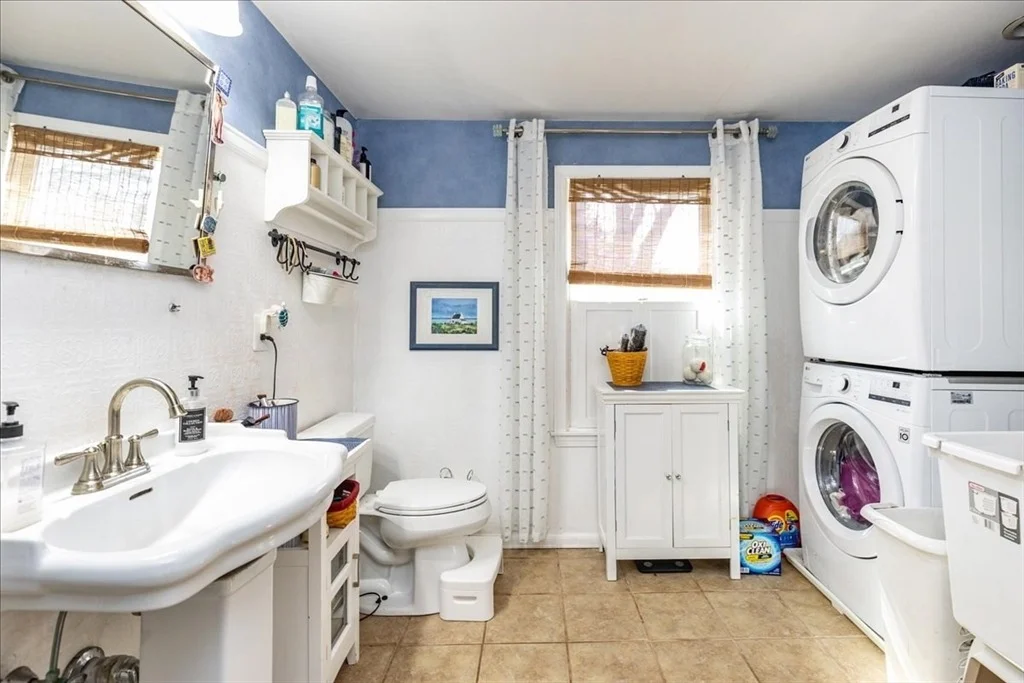 Photo of 23 Beacon St