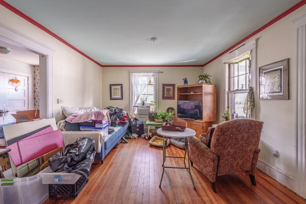 Photo of 27 Fairview Ave