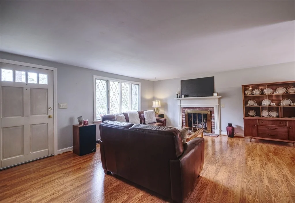 Photo of 72 Ashley Dr