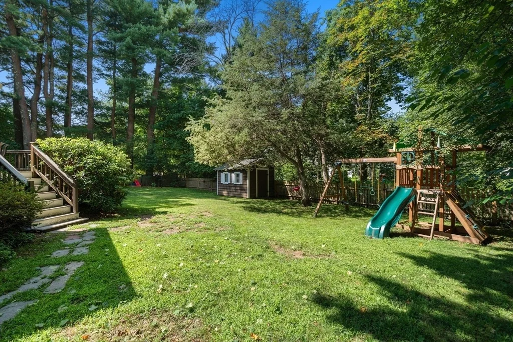Photo of 14 Fuller Brook Ave