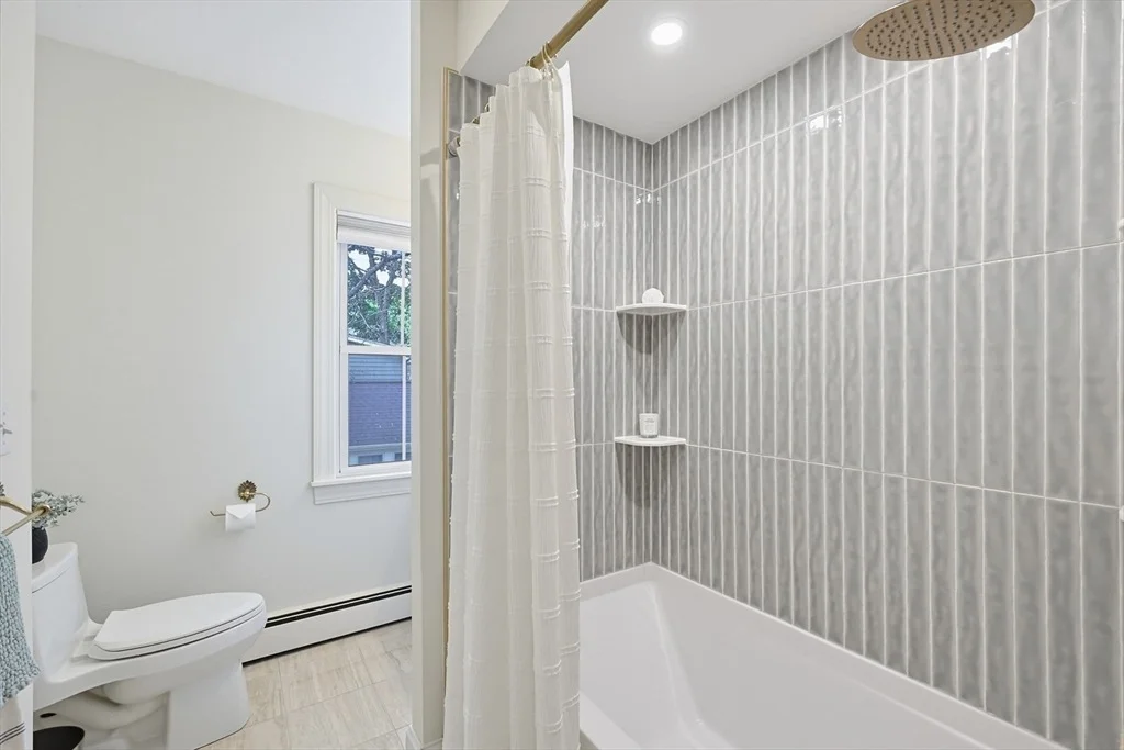 Photo of Unit 4 at 89 May St
