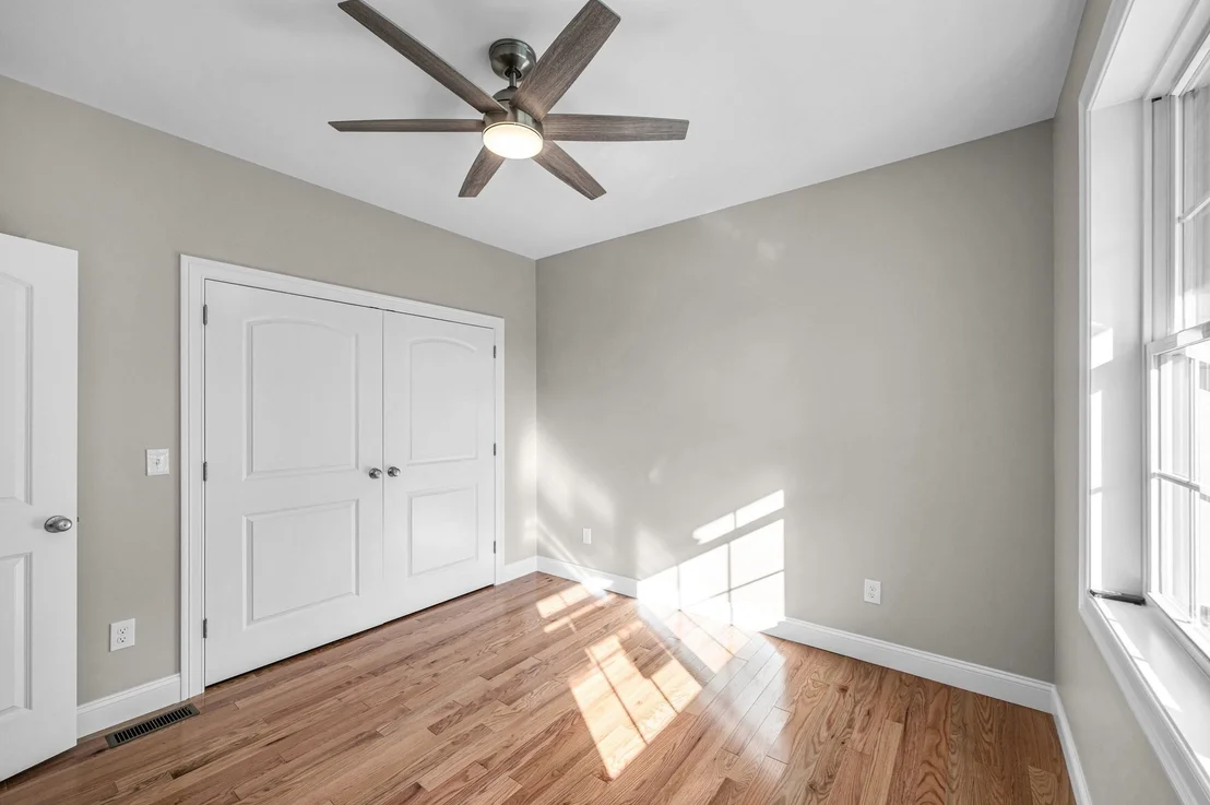 Photo of 15 High Bluff