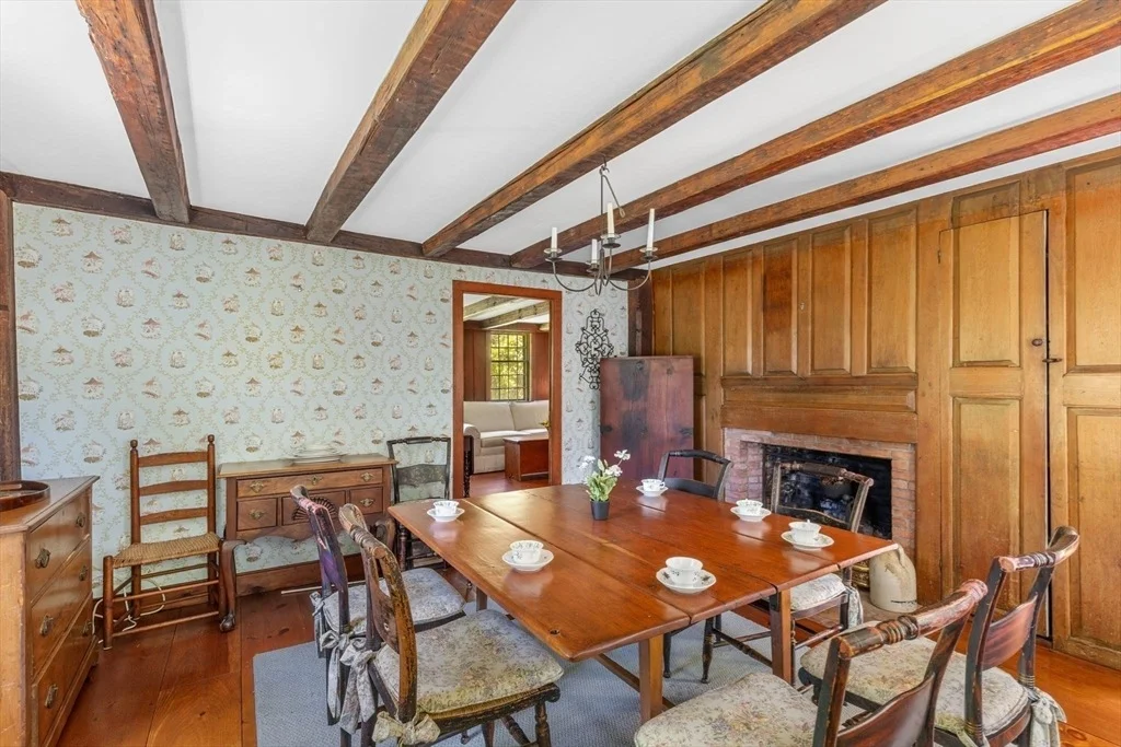 Photo of 417 Commerce Rd