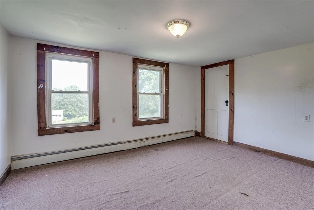 Photo of 691 River St