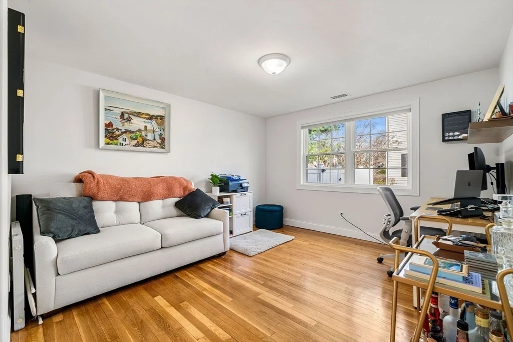 Photo of 49 Grove Cir