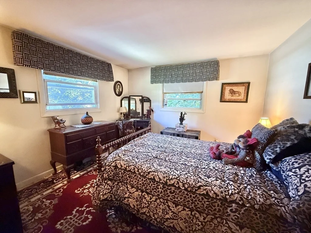 Photo of 16 Meadowview Rd